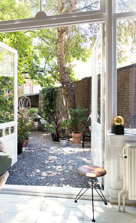 colores_oscuros_vivienda_luminosa_blog_ana_pla_interiorismo_decoracion_10