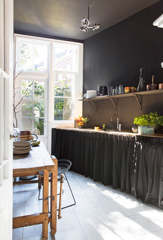 colores_oscuros_vivienda_luminosa_blog_ana_pla_interiorismo_decoracion_8